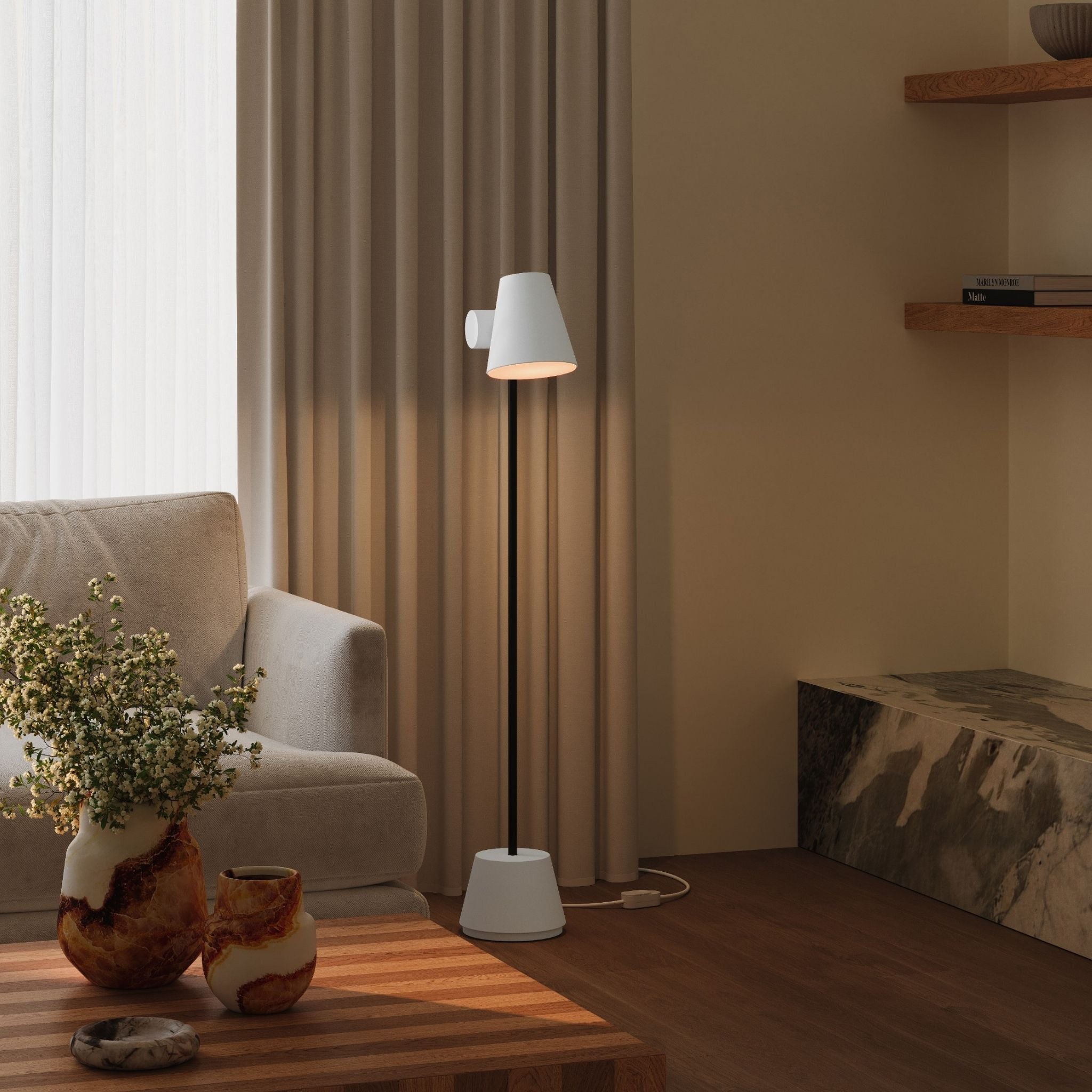 Aim Floor Light - Valley Variety- Gantri