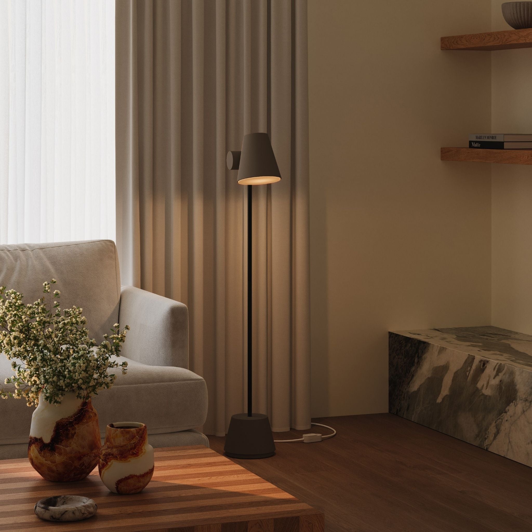 Aim Floor Light - Valley Variety- Gantri