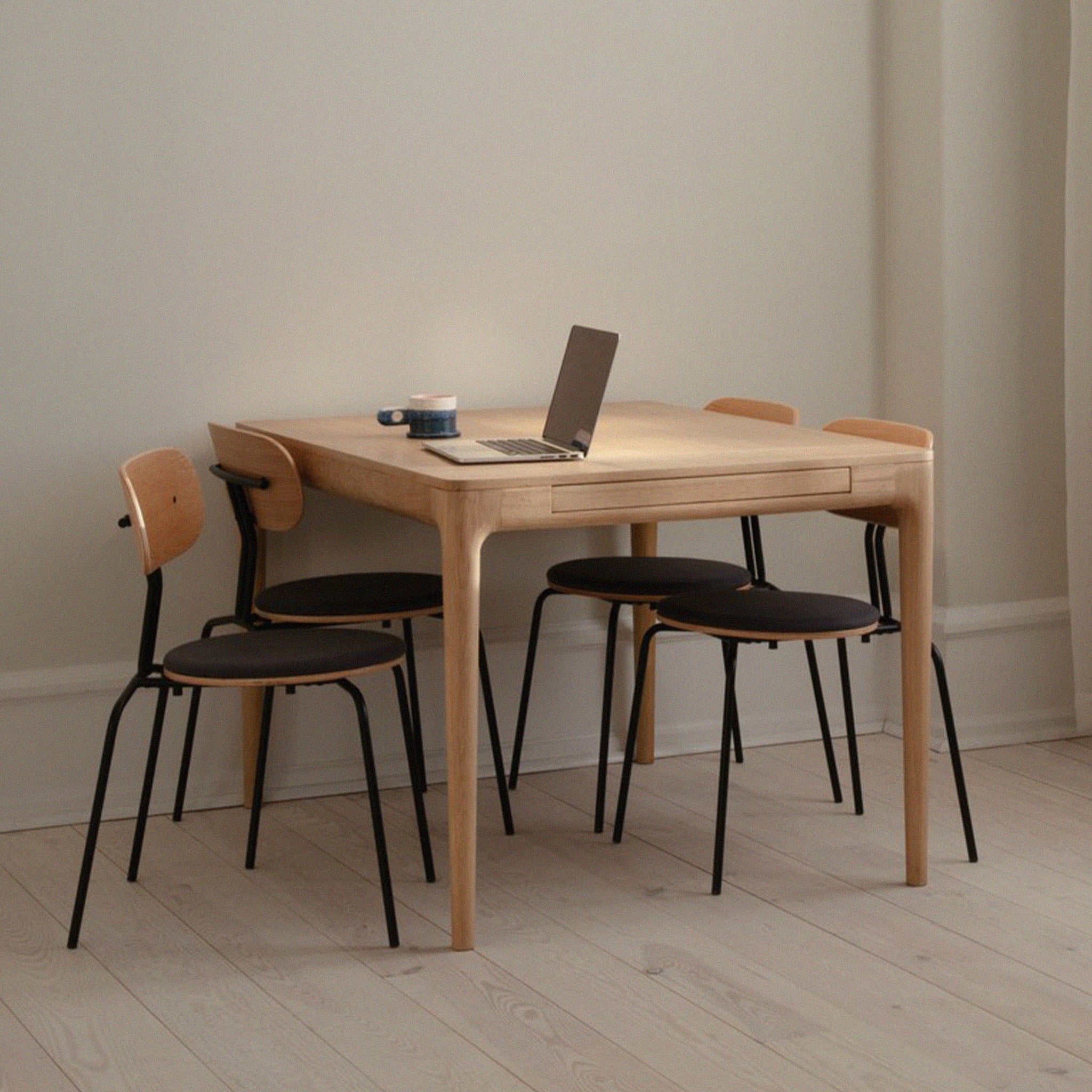 Curious Chair - Valley Variety - Umage