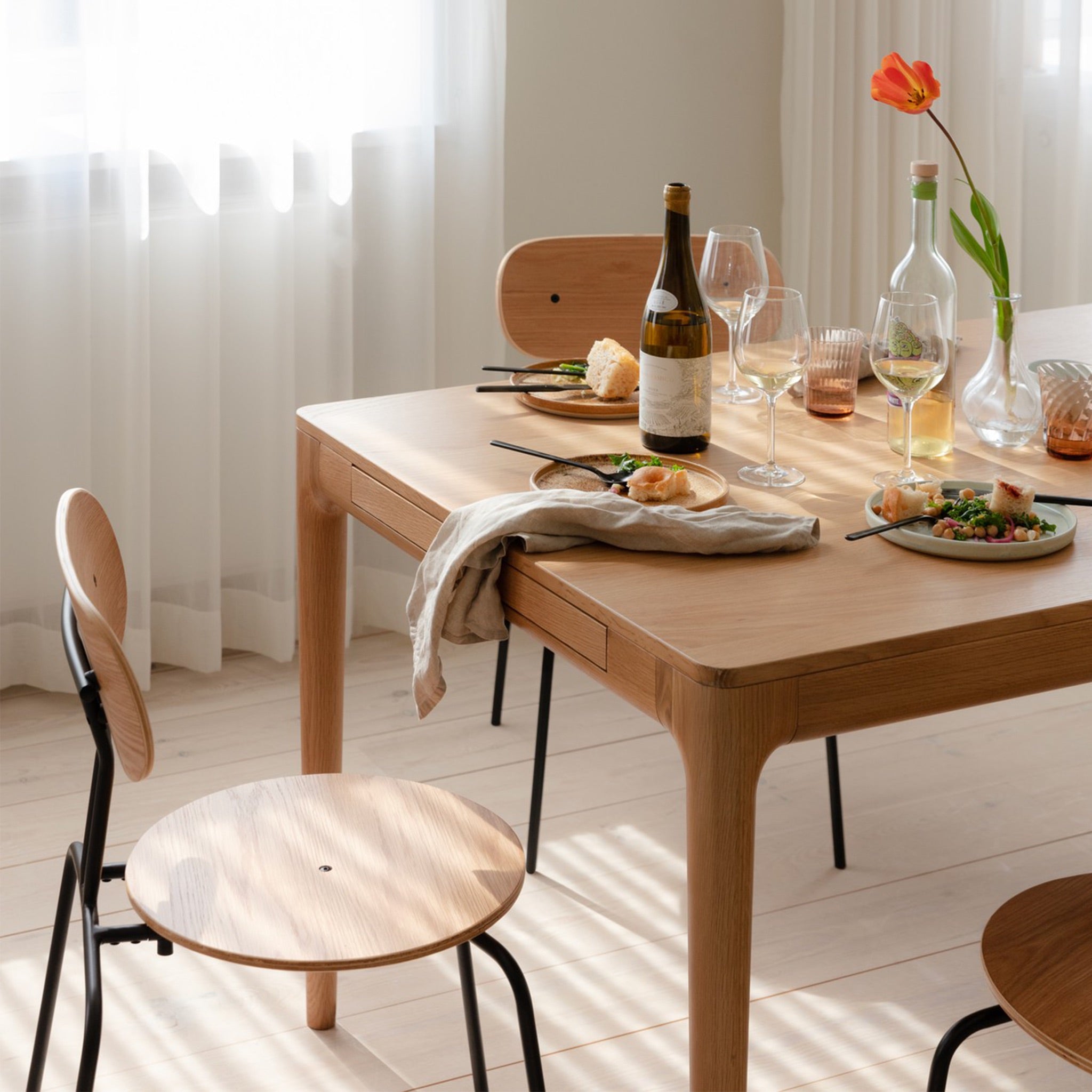 Curious Chair - Valley Variety - Umage