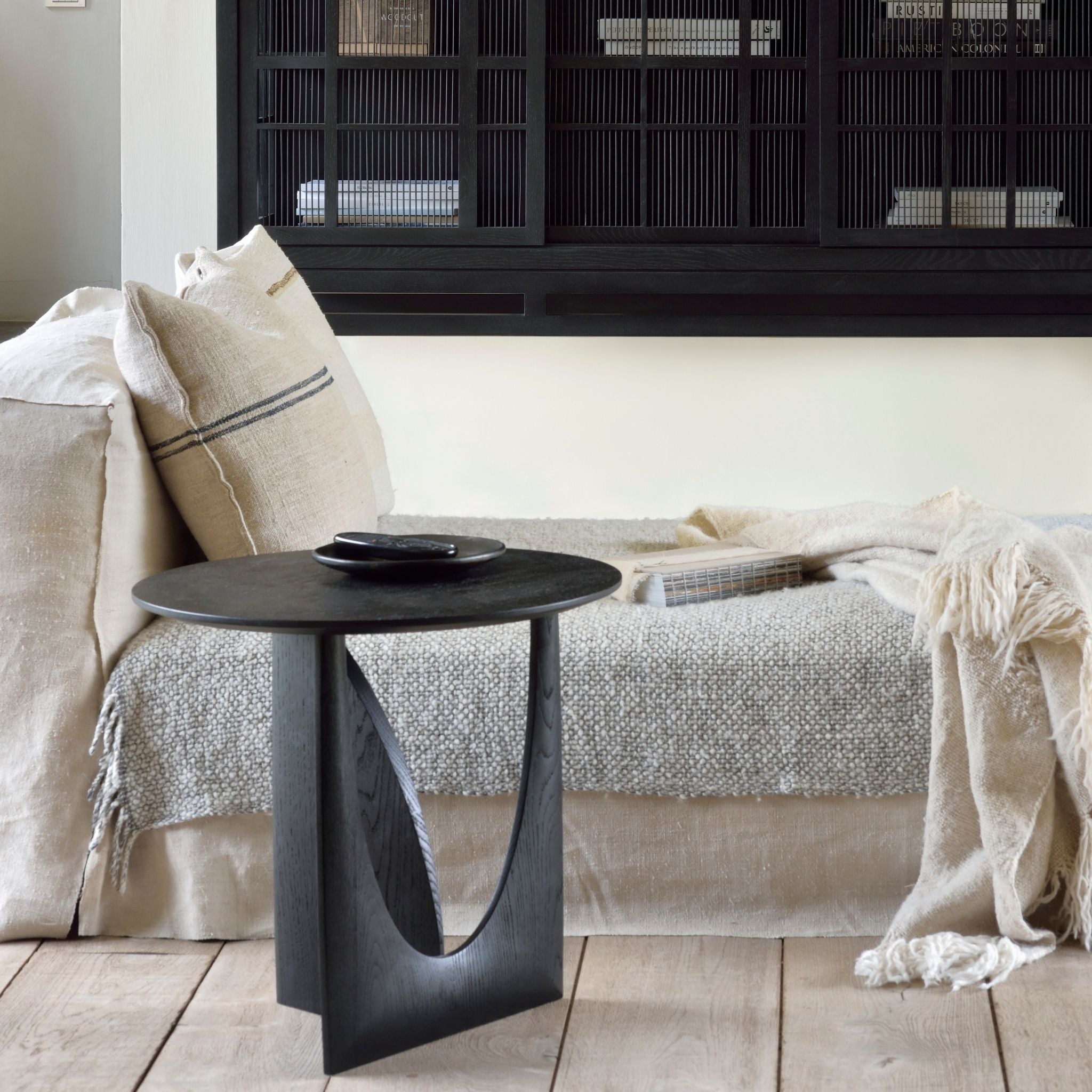 Geometric Side table - Valley Variety