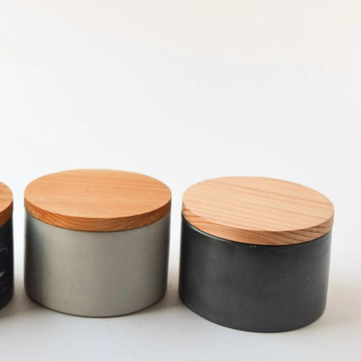 Wood Lid Salt Shaker – Nalata Nalata